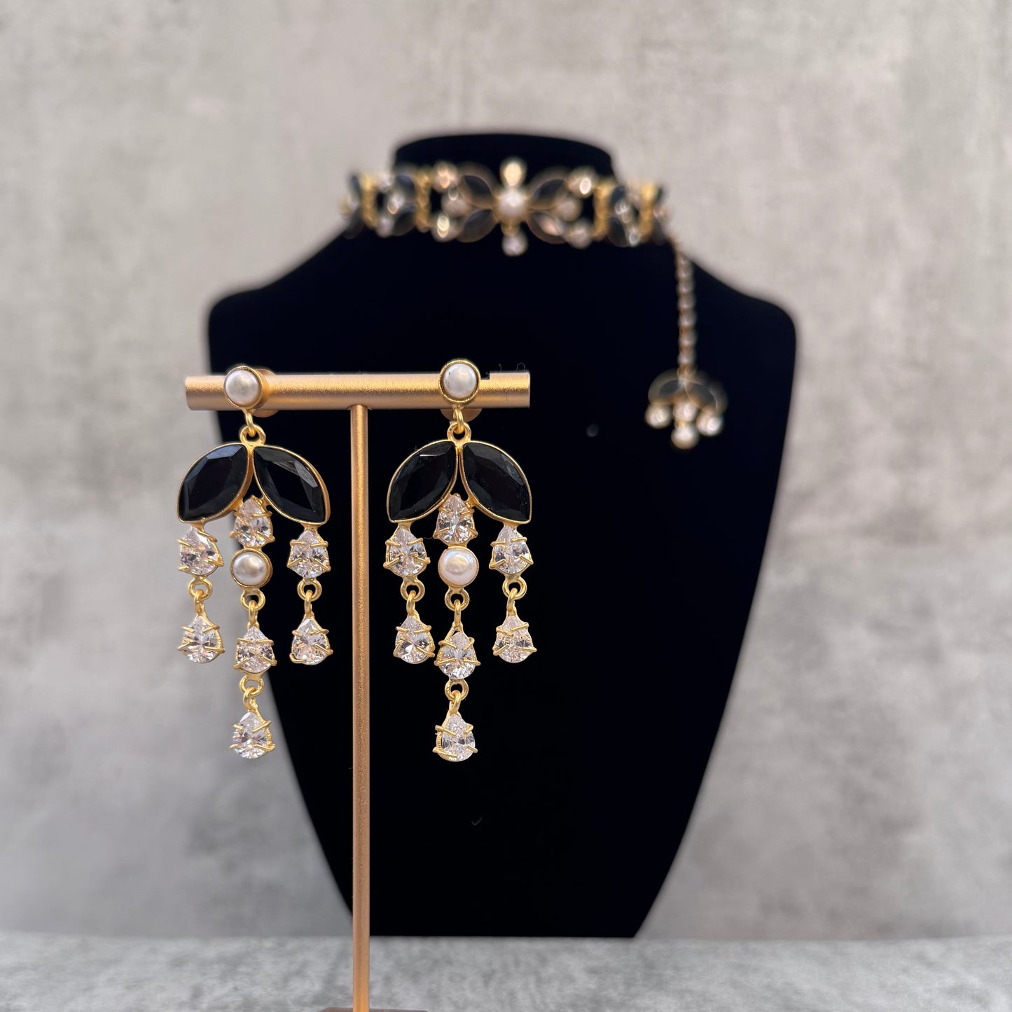 Gelina Necklace Set