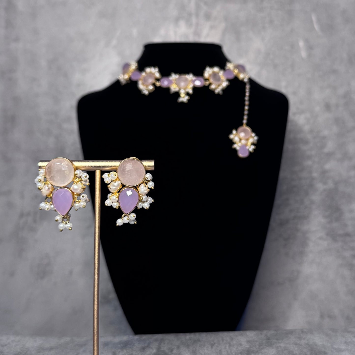 Vihana Necklace Set