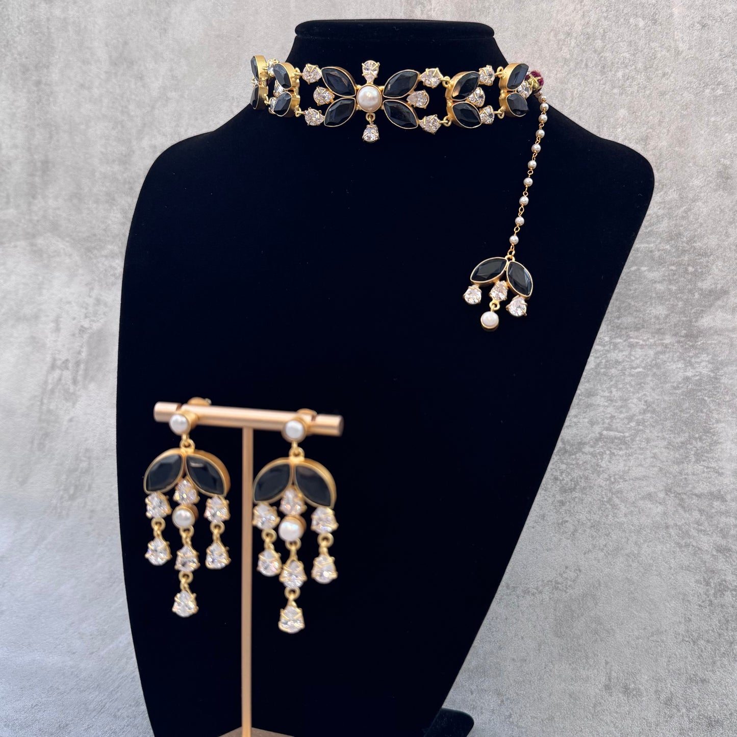Gelina Necklace Set