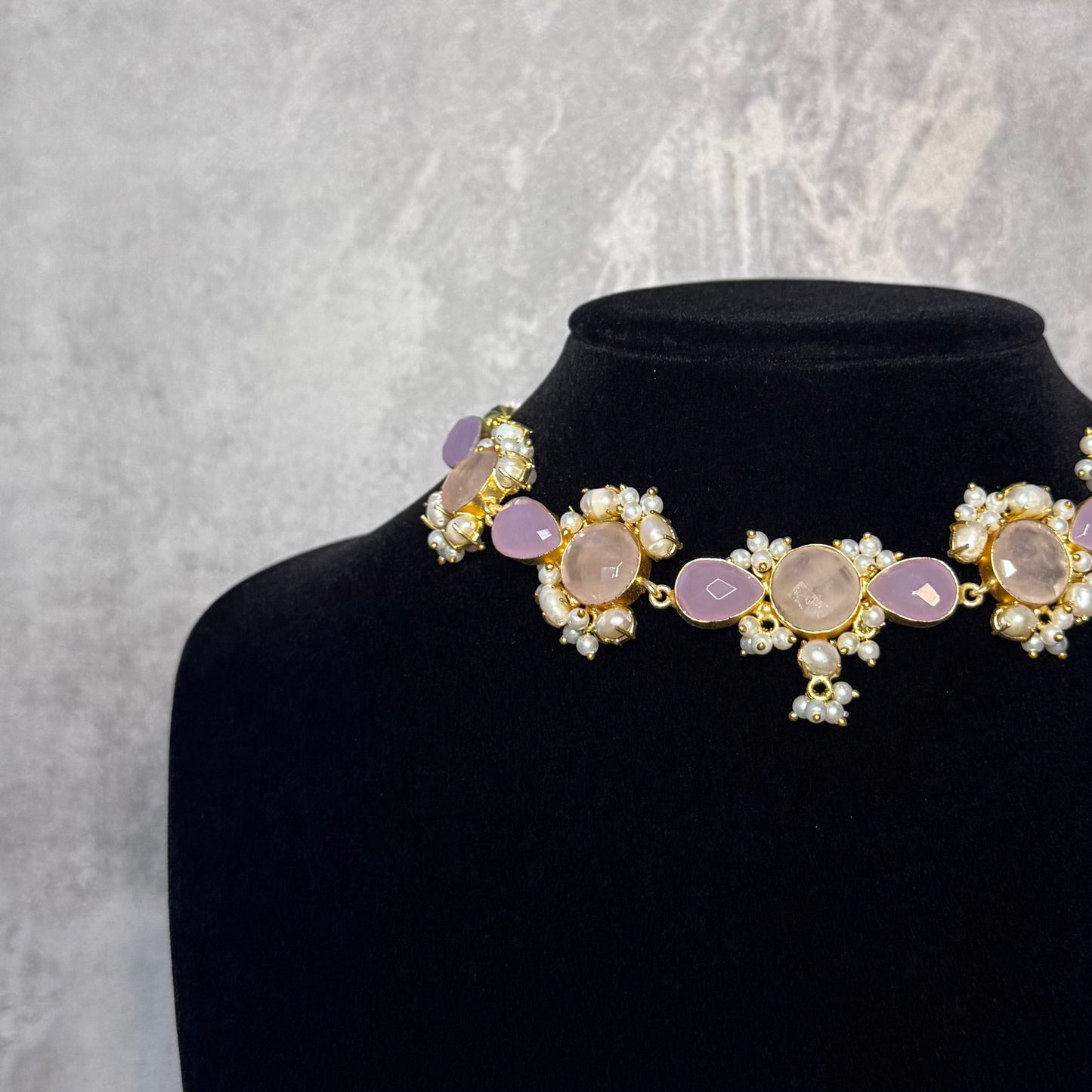 Vihana Necklace Set
