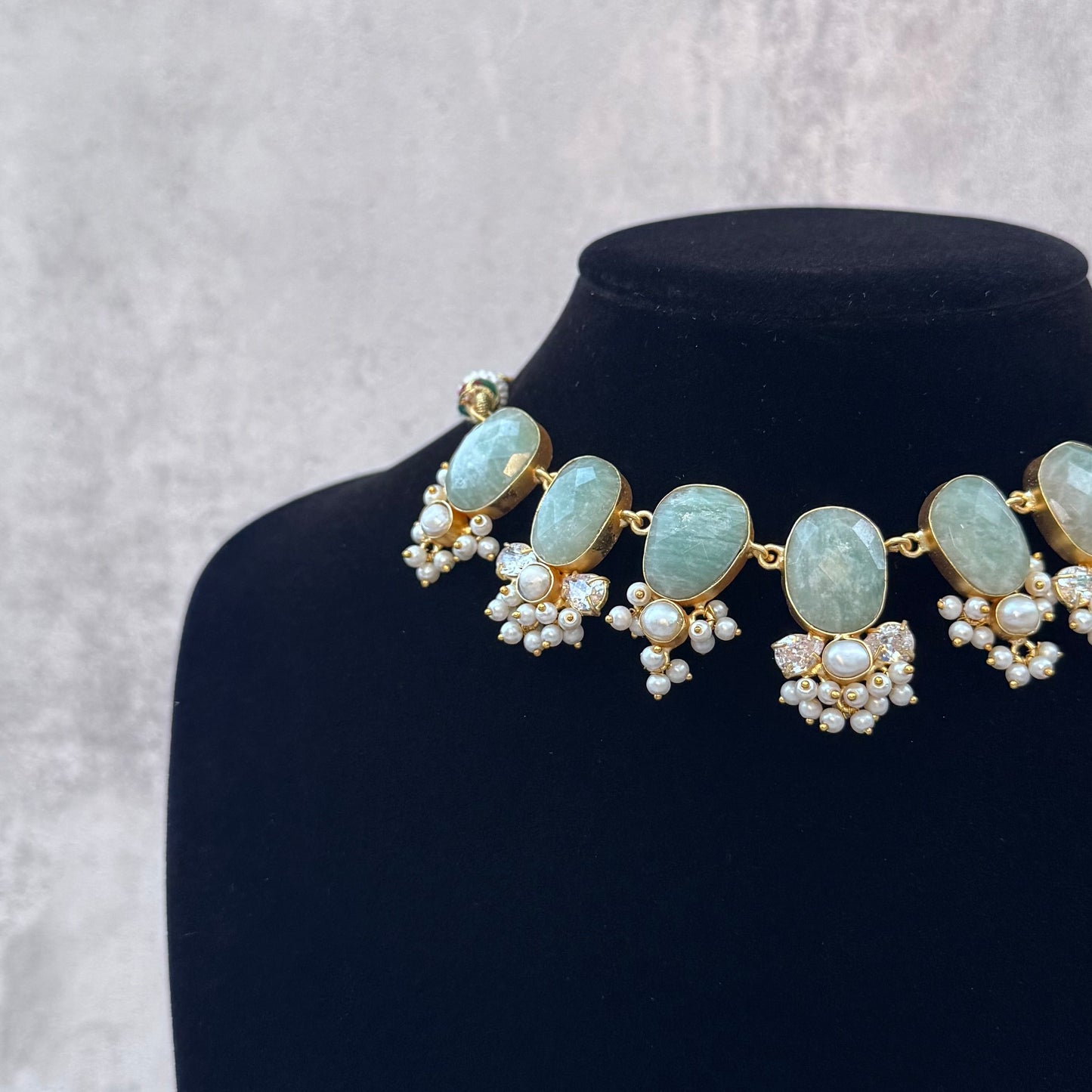 Akari Necklace Set