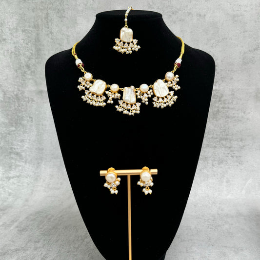 Swarovski & pearl necklace set