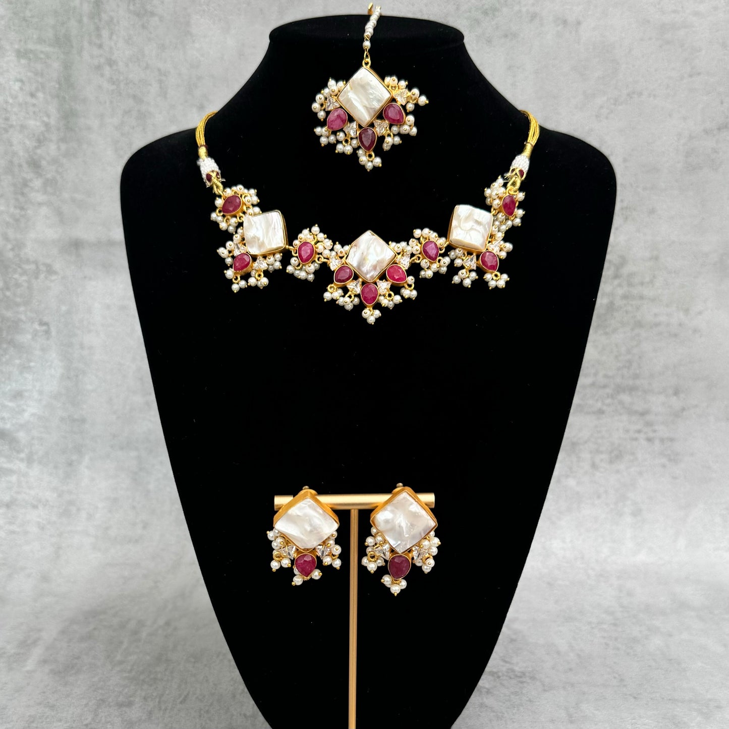 Ruby & pearl necklace set