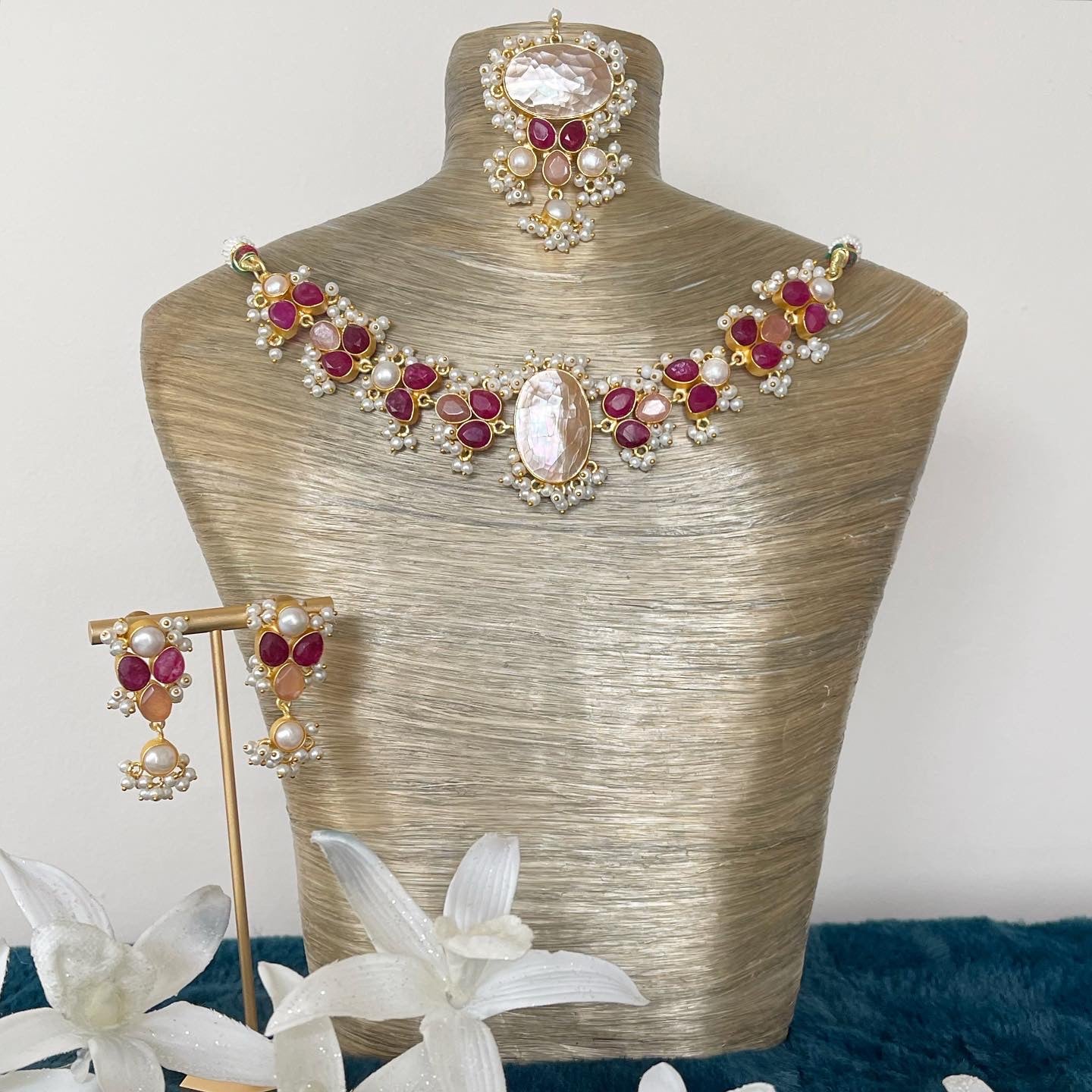 Oyster Ruby Necklace Set